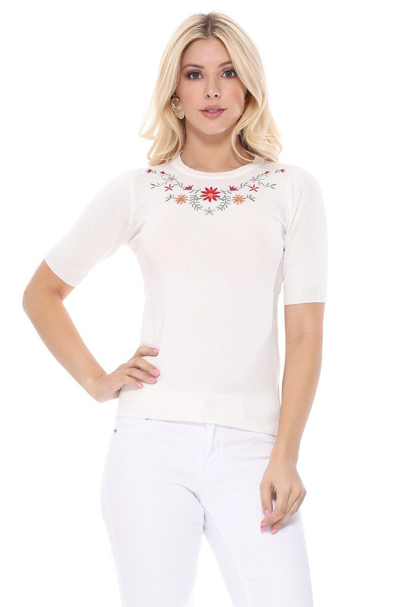 Half Sleeve Daisy Flower Embroidered Knit Pullover Tee MK3664EMBO(S-XL)